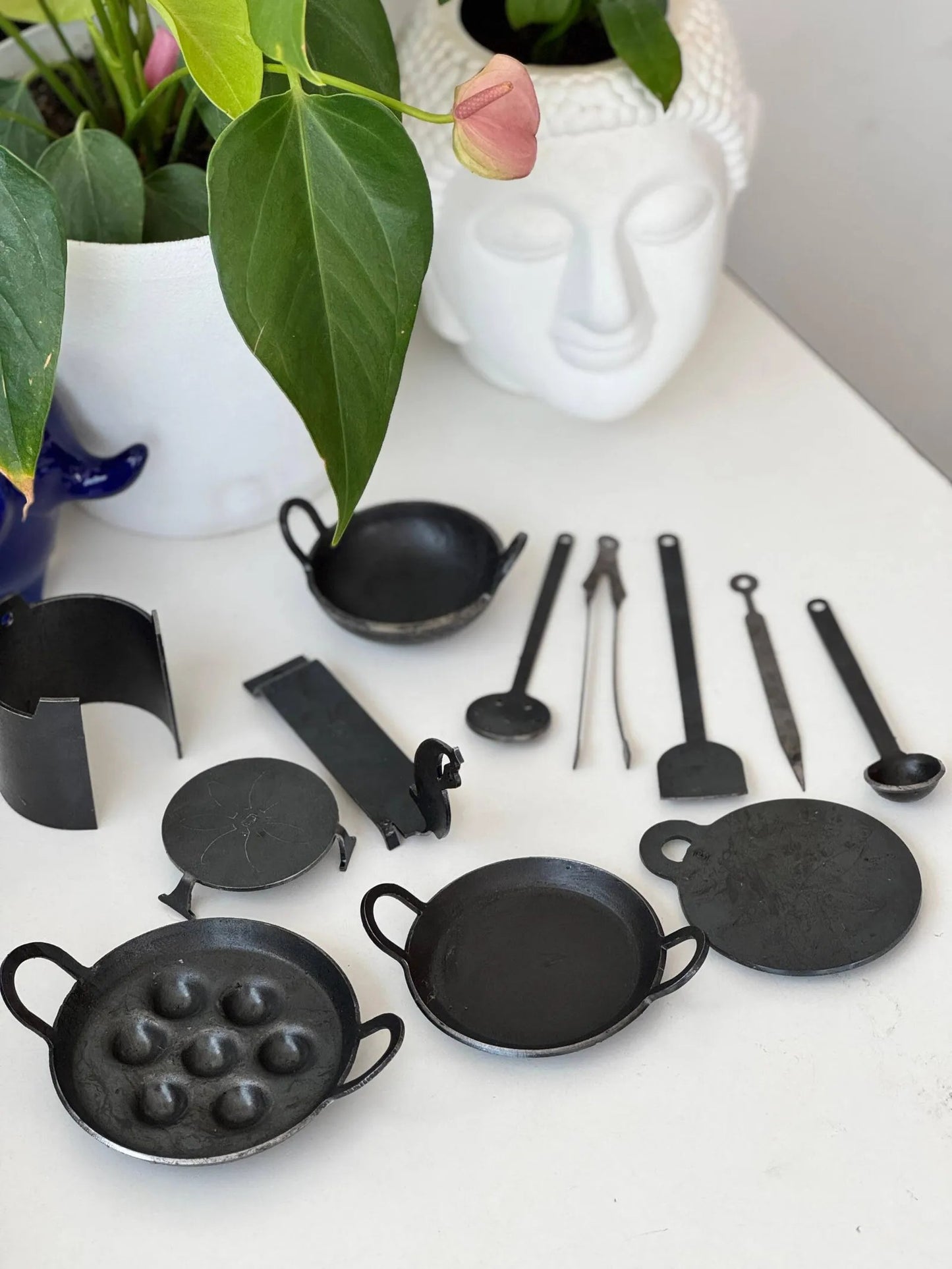 Miniature Iron Kitchen Set