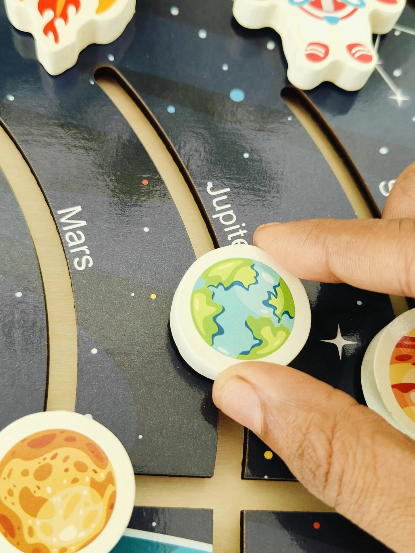 Solar maze board