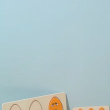 woooden egg expression puzzle board