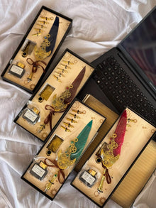 Vintage Pen & 3D Notebook
