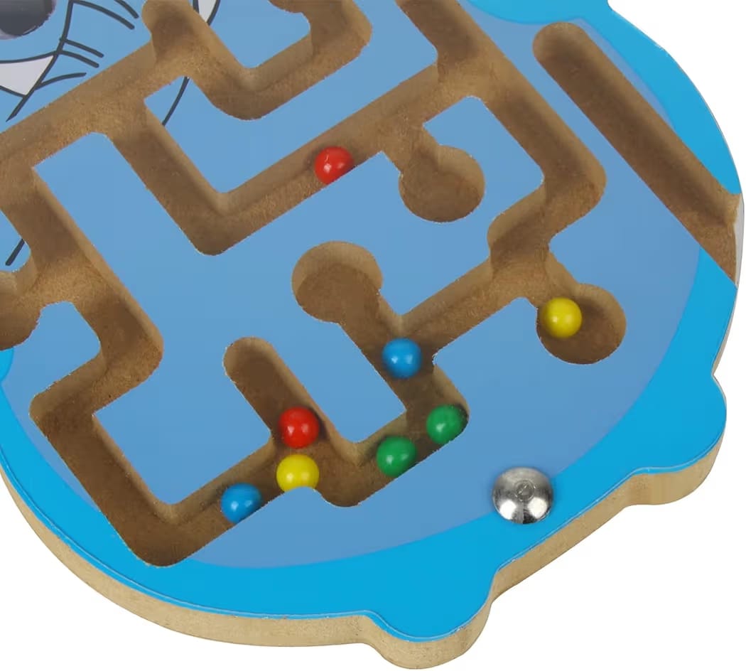 Wooden magnetic maze