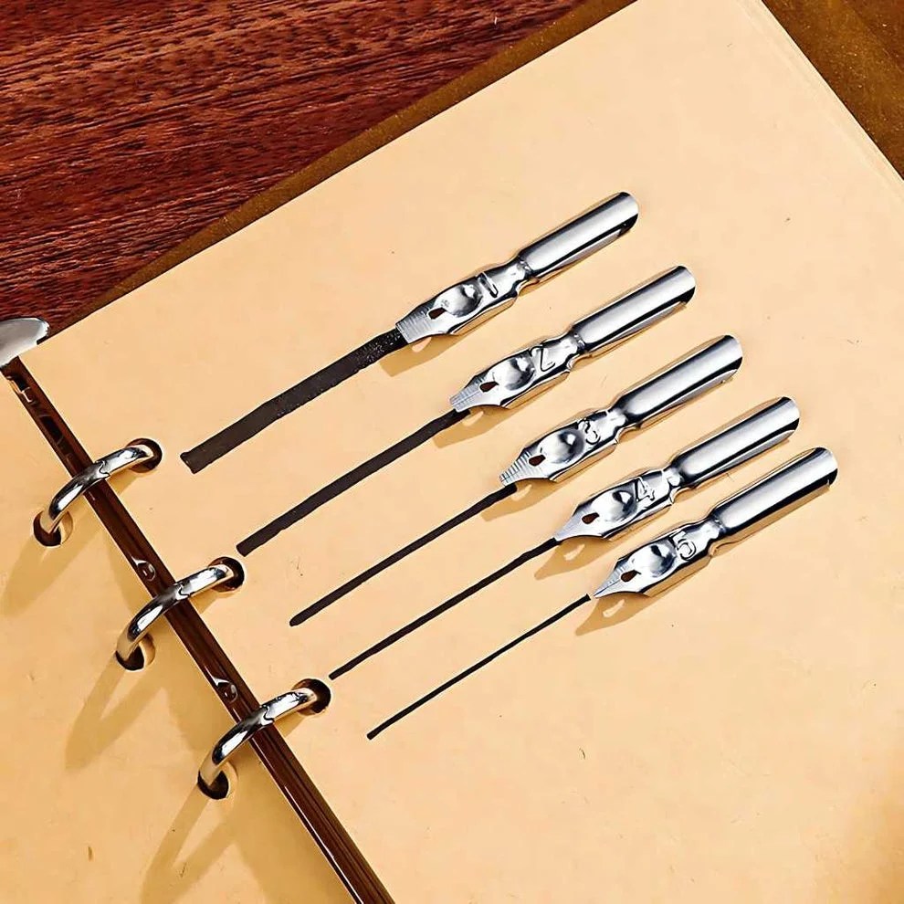 Vintage Pen & 3D Notebook