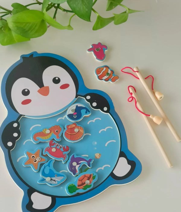 Adorable Cartoon Fishing Game