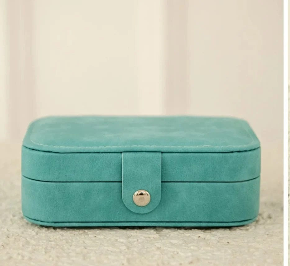 Jewellery organizer box