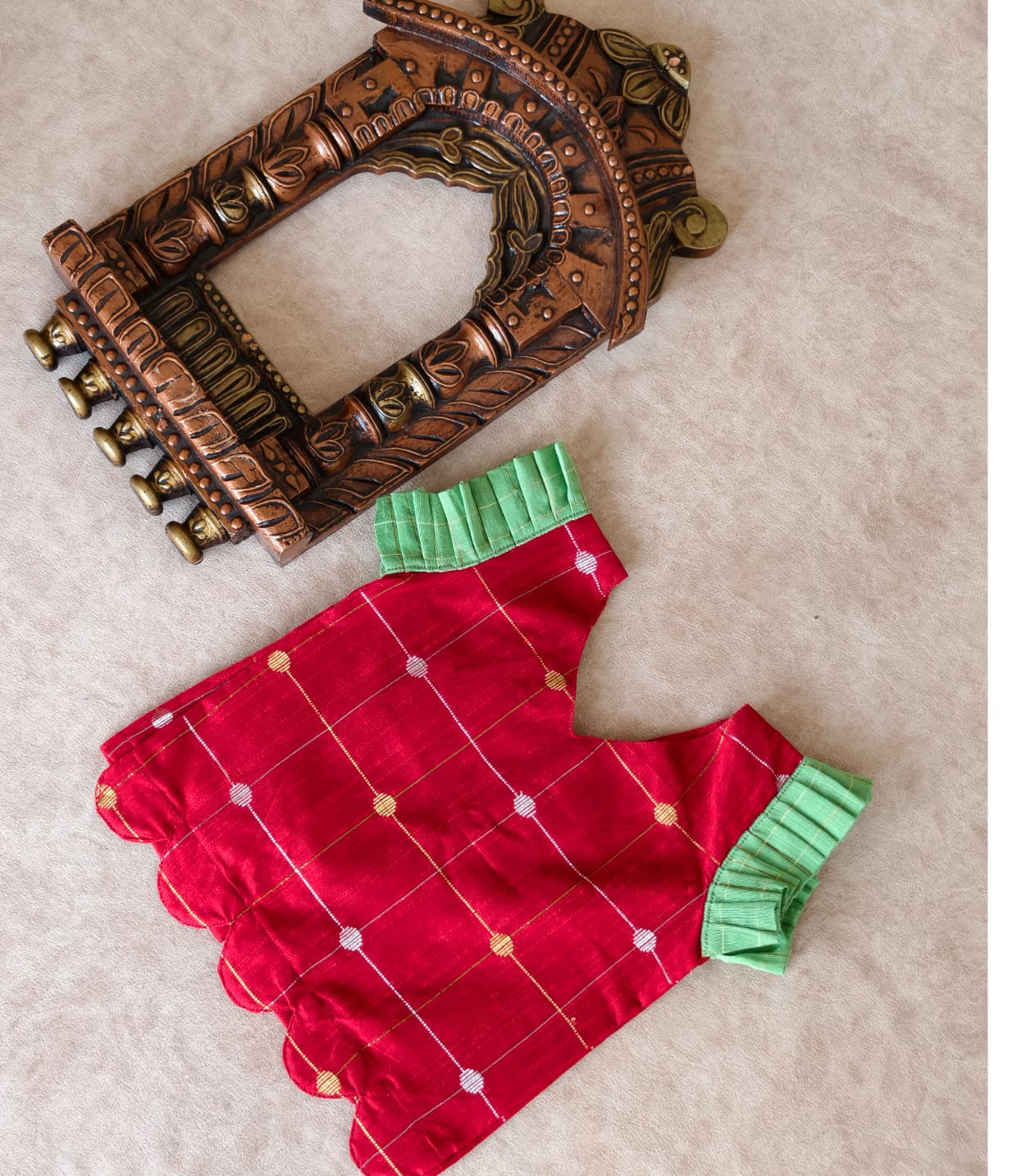 Ethnic wear (red bow)