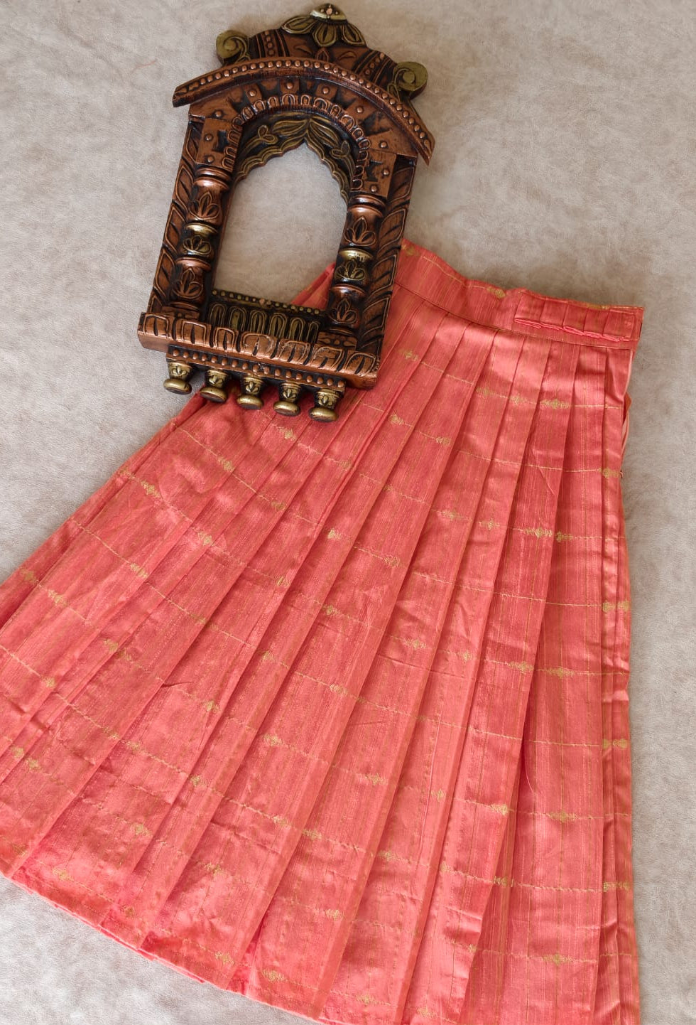 Ethnic wear (peach key hole)