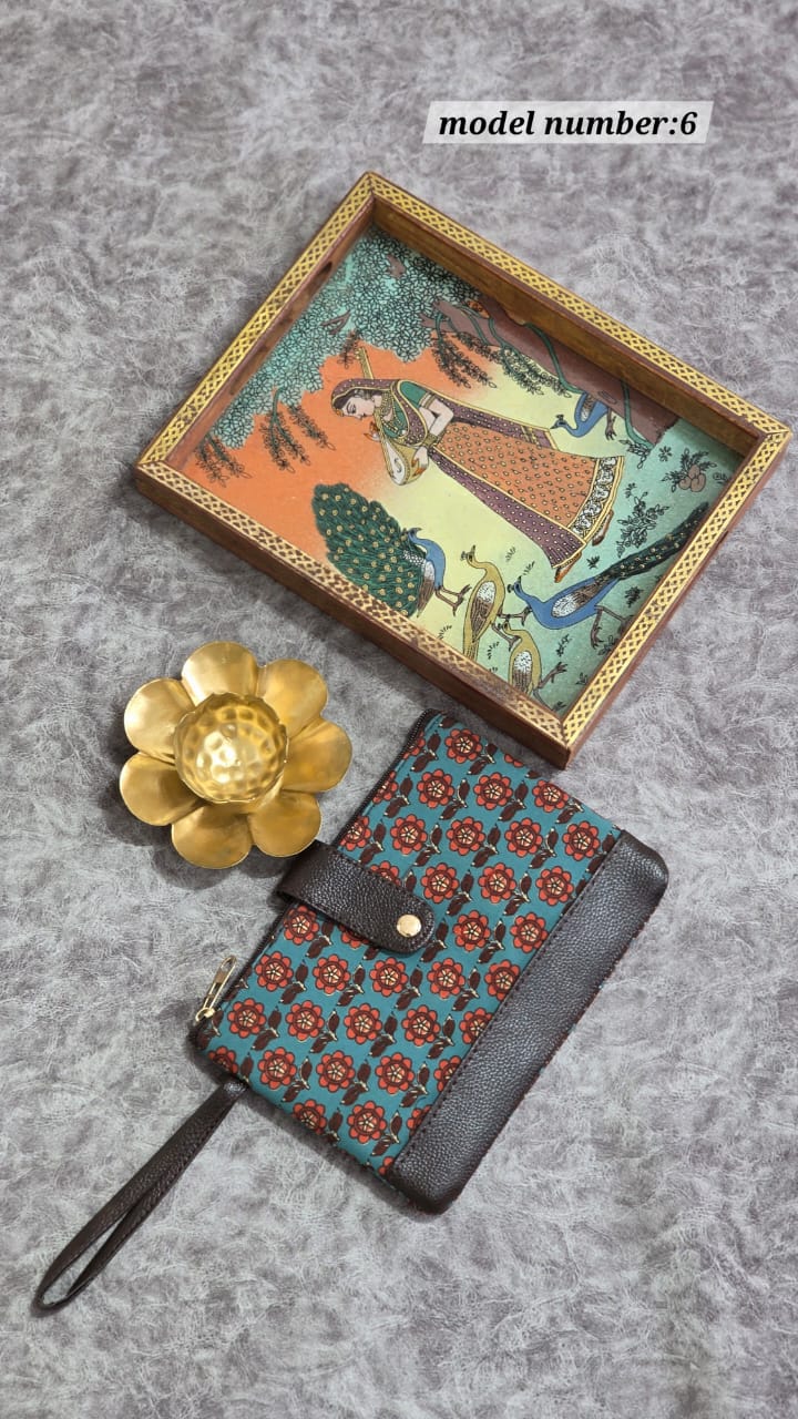 Printed  premium purse/ wallet