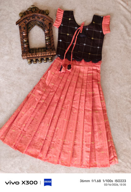 Ethnic wear (peach key hole)