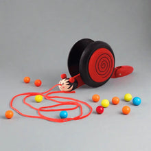 Mini Snail pullalong in wooden