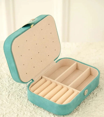 Jewellery organizer box