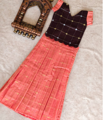 Ethnic wear (peach key hole)