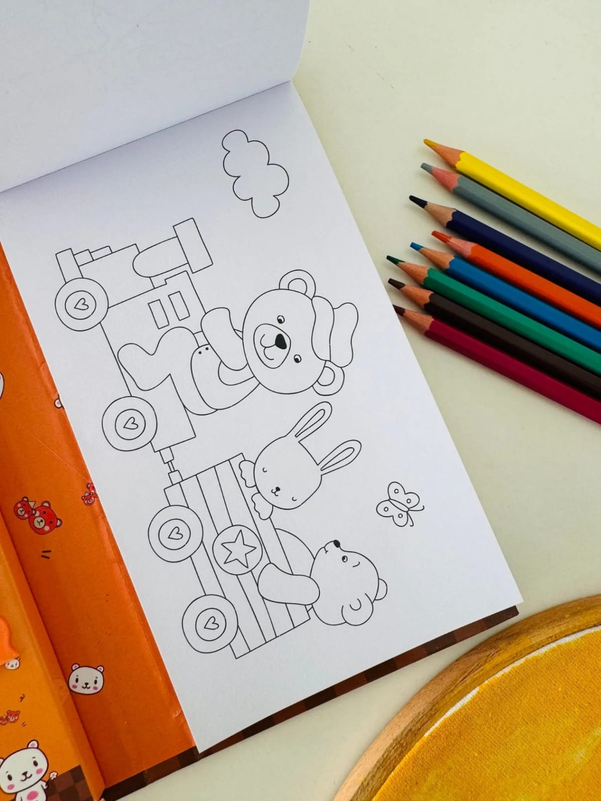 Foldable colouring book