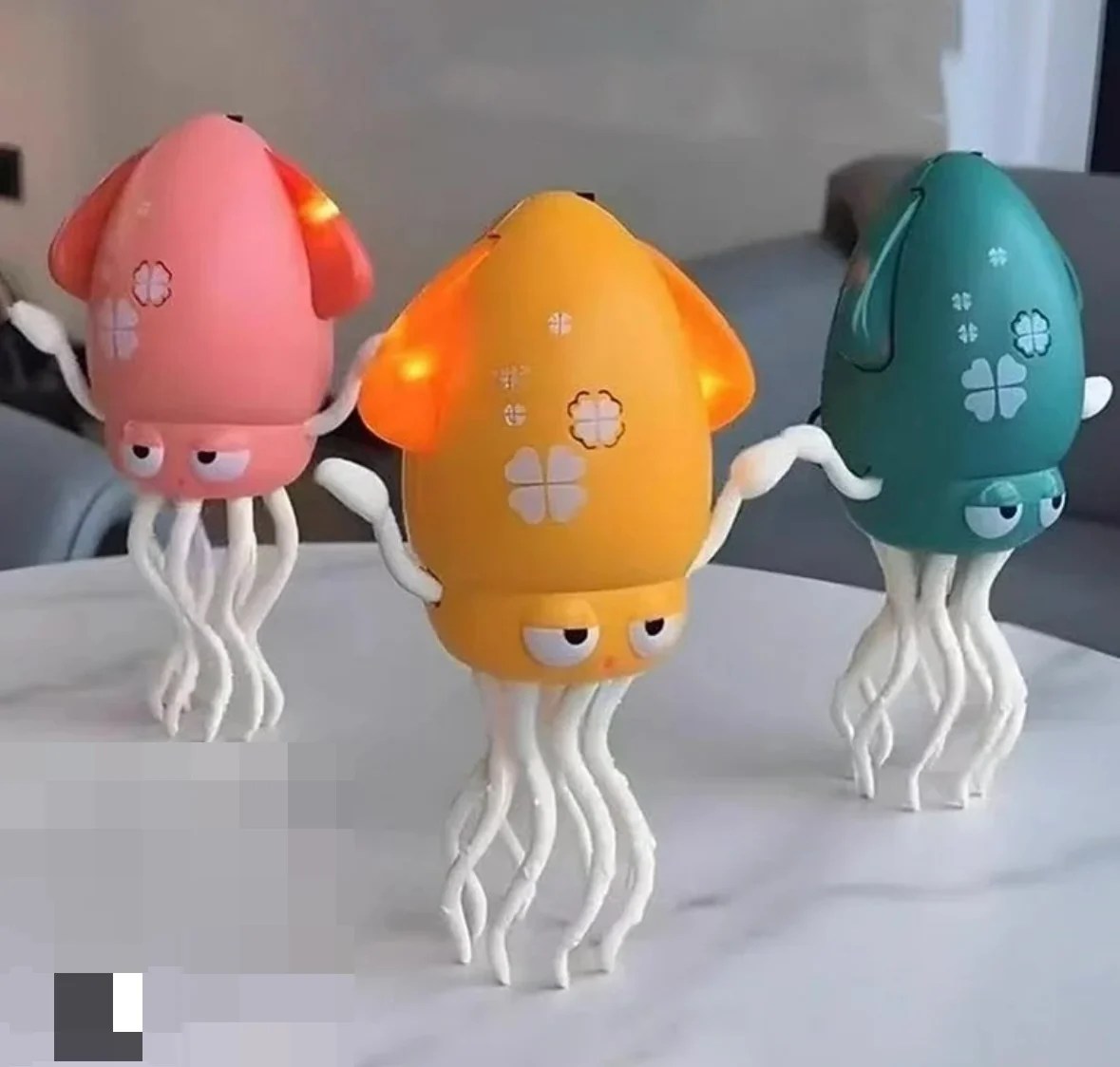 Dancing Squid