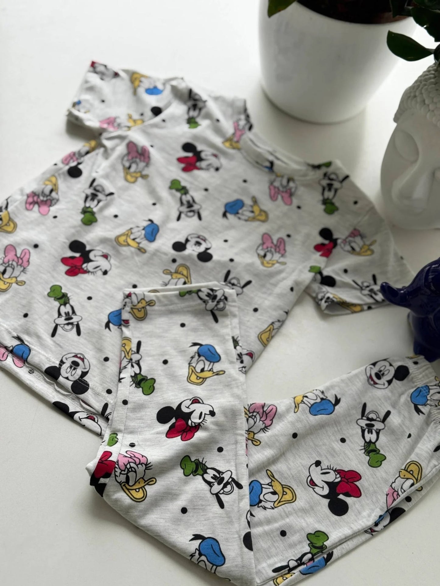 Lounge wear