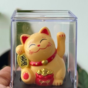 Lucky cat