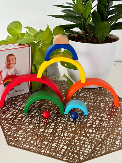 Rainbow stacker