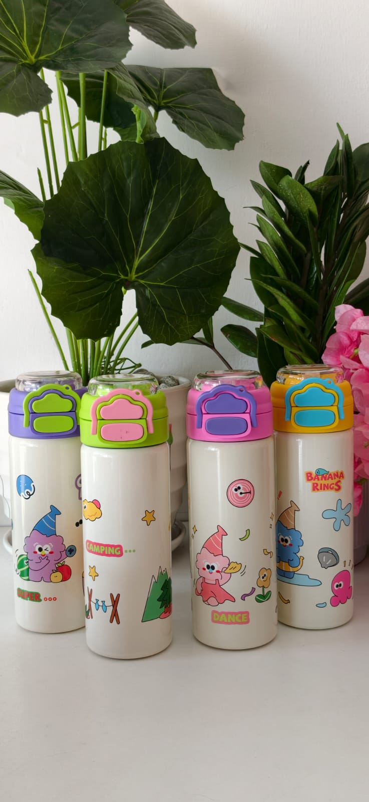 Double walled vacuum bottle