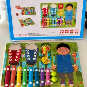 Montessori threading board