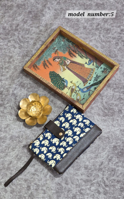 Printed  premium purse/ wallet