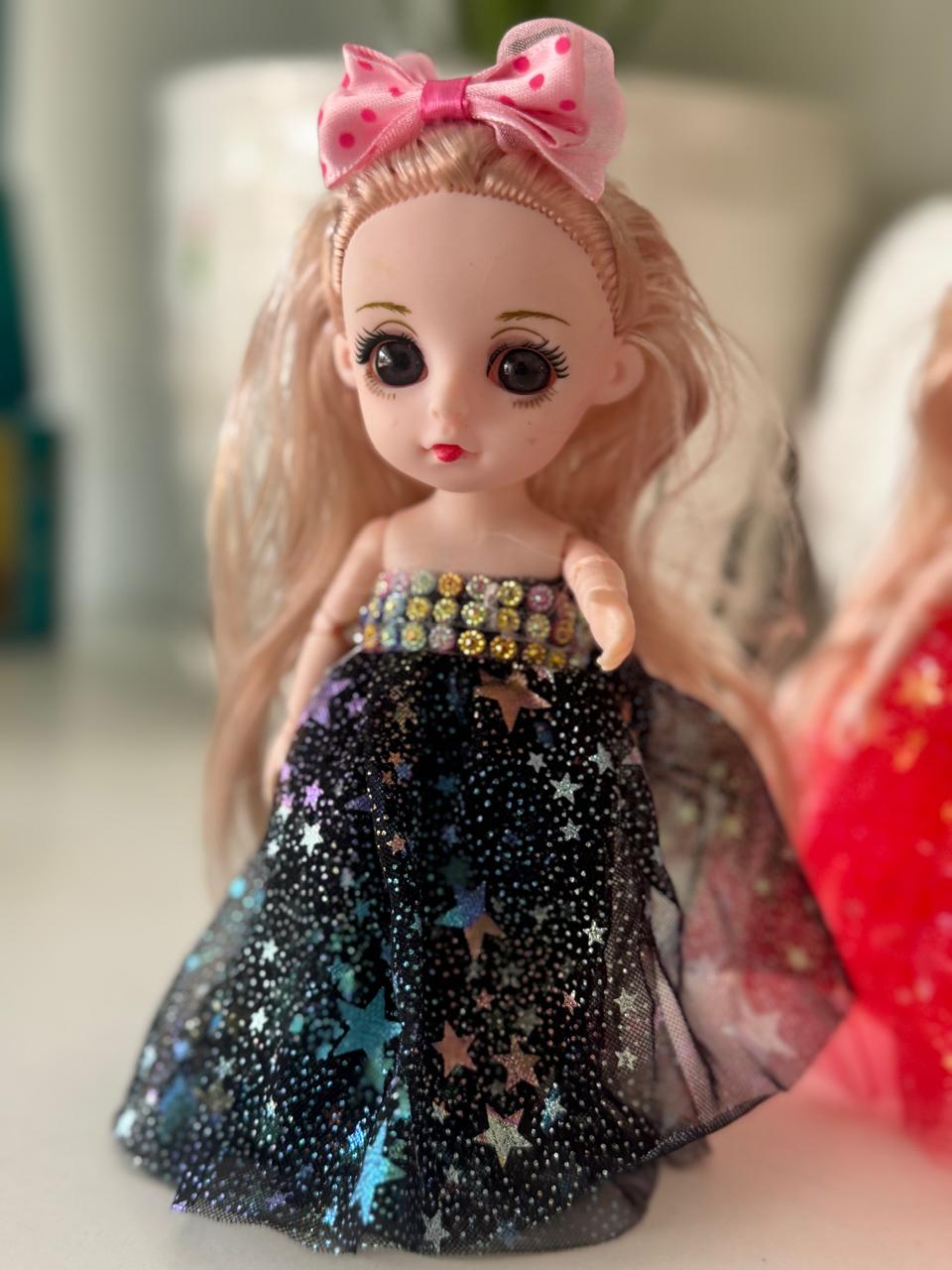 Miniature doll