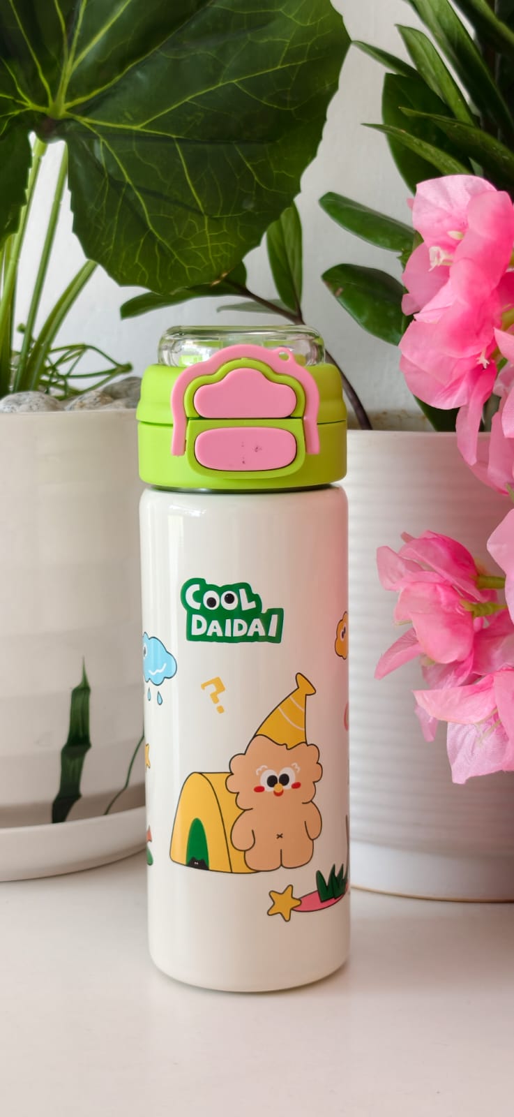 Double walled vacuum bottle
