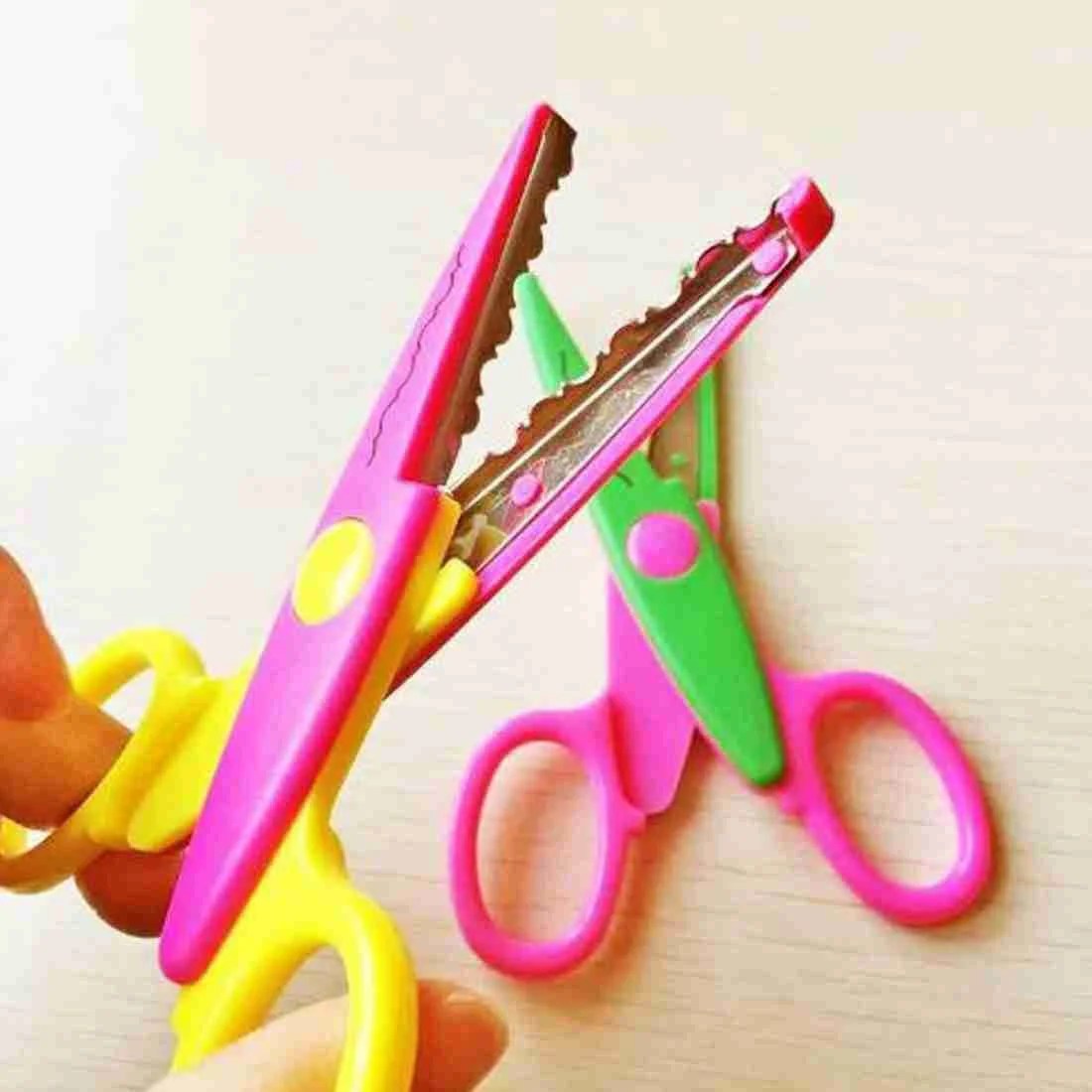Zig zag scissors