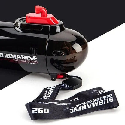 submarine sipper bottle